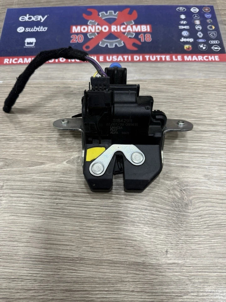 Serratura Elettrica Portellone Posteriore E Ricambi FIAT Panda Dal 2012