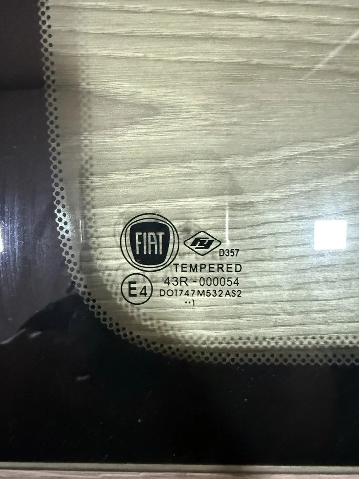 Vetrino Vetro Fisso Fiancata Parafango Posteriore Sx Per Fiat Panda Dal 2012