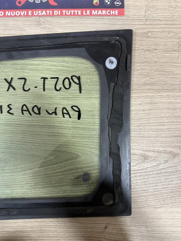 Vetrino Vetro Fisso Fiancata Parafango Posteriore Sx Per Fiat Panda Dal 2012